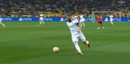 电竞世界杯-【欧冠】维尼修斯2射1传 皇马客场5比0矿工登上榜首